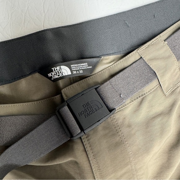 The North Face men’s Paramount convertible pants size 36x32 - Picture 11 of 11